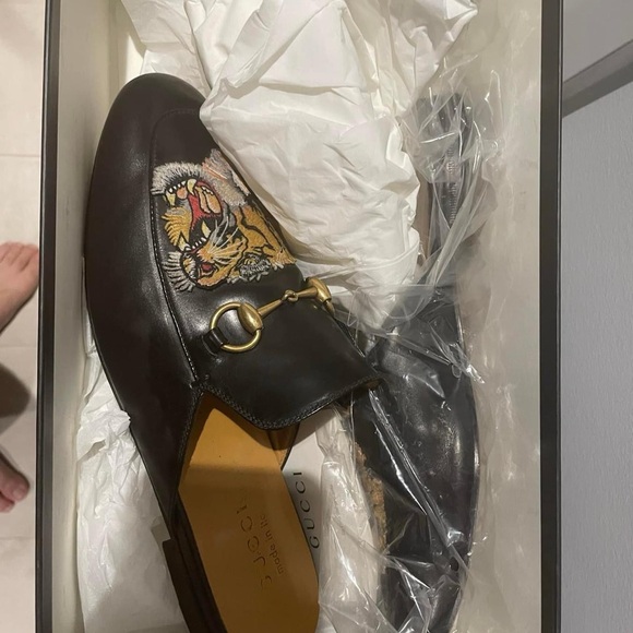 Authentic gucci mules size 8G - Picture 1 of 2